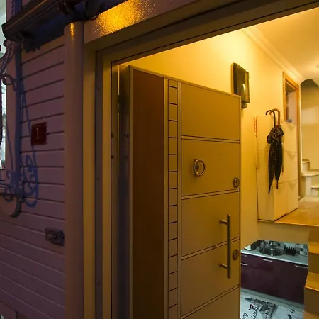 Erasmus House * Κωνσταντινούπολη