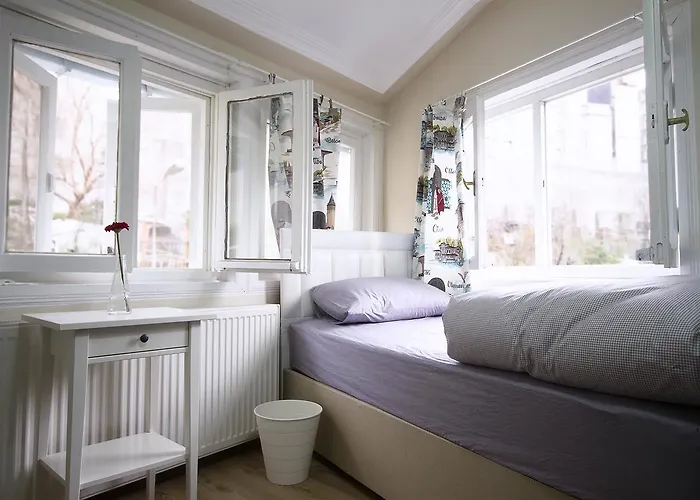 Penzion Erasmus House *