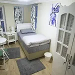 Guest house Erasmus House